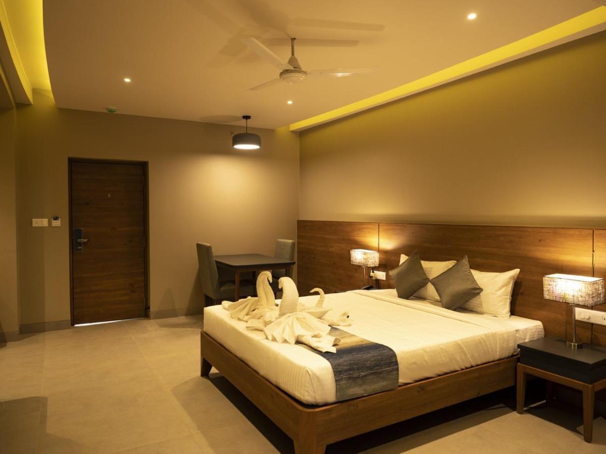 Cosmique Clarks Inn Suites Goa Madgaon Ngoại thất bức ảnh