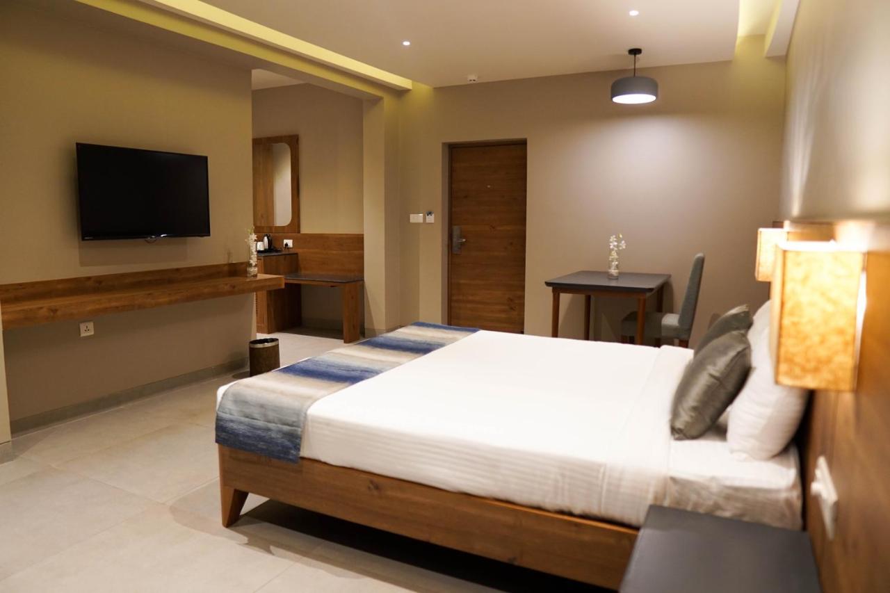 Cosmique Clarks Inn Suites Goa Madgaon Ngoại thất bức ảnh