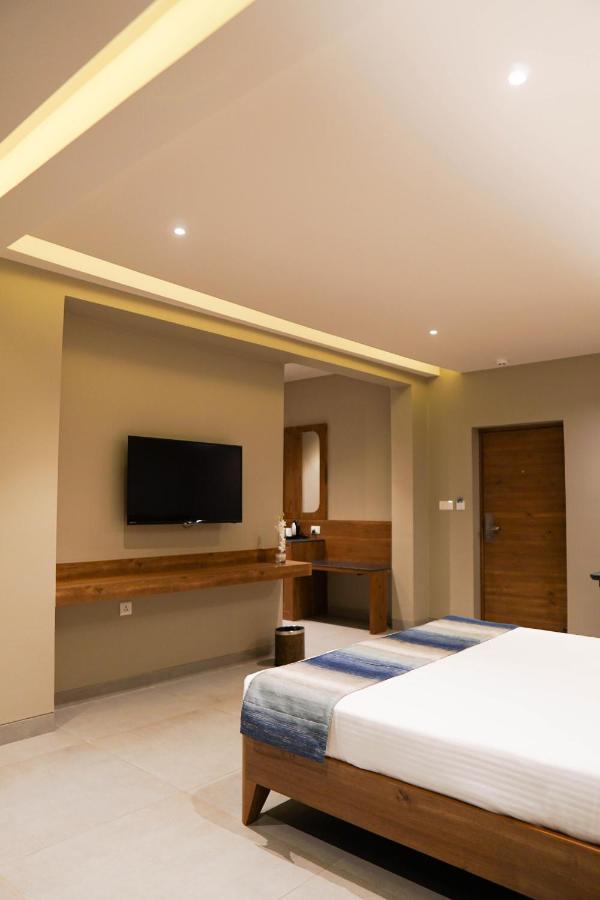 Cosmique Clarks Inn Suites Goa Madgaon Ngoại thất bức ảnh